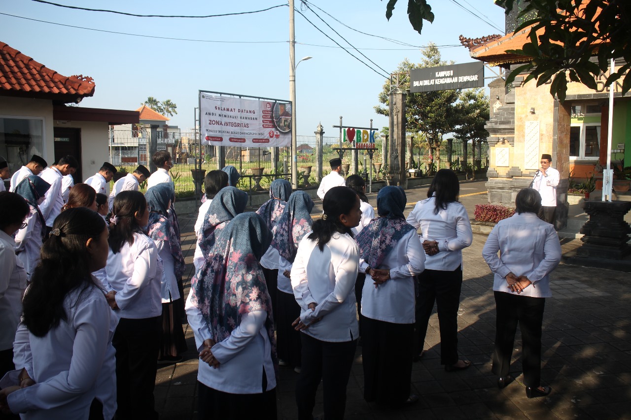 PEMBINA APEL SAMPAIKAN APRESIASI ATAS KINERJA PEGAWAI